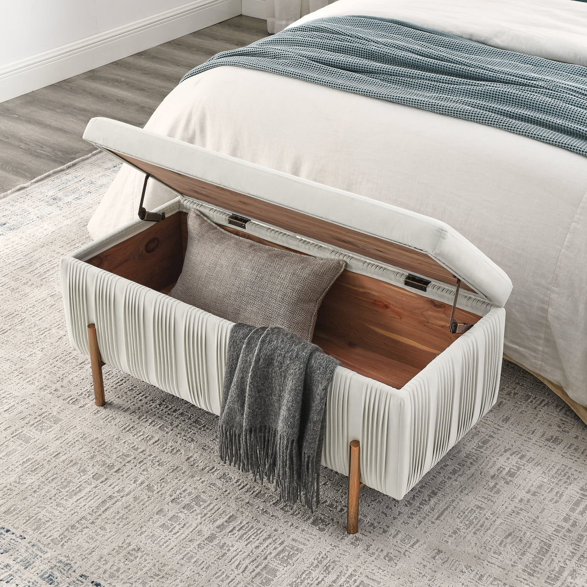 Beige Velvet Storage Bench F733809