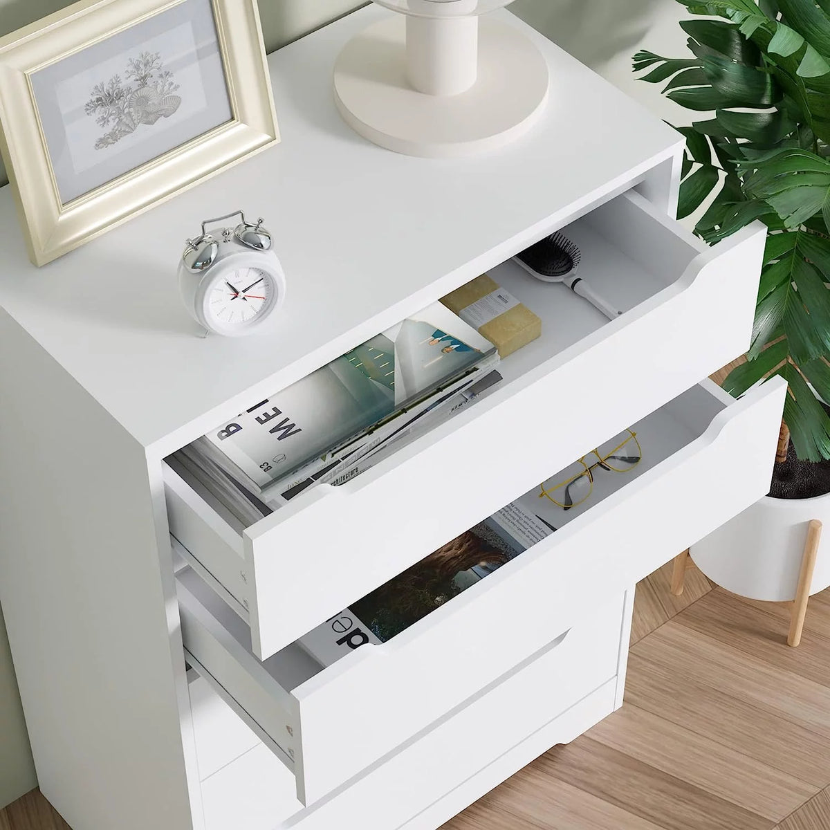 White 5 Drawer Wood Dresser K720