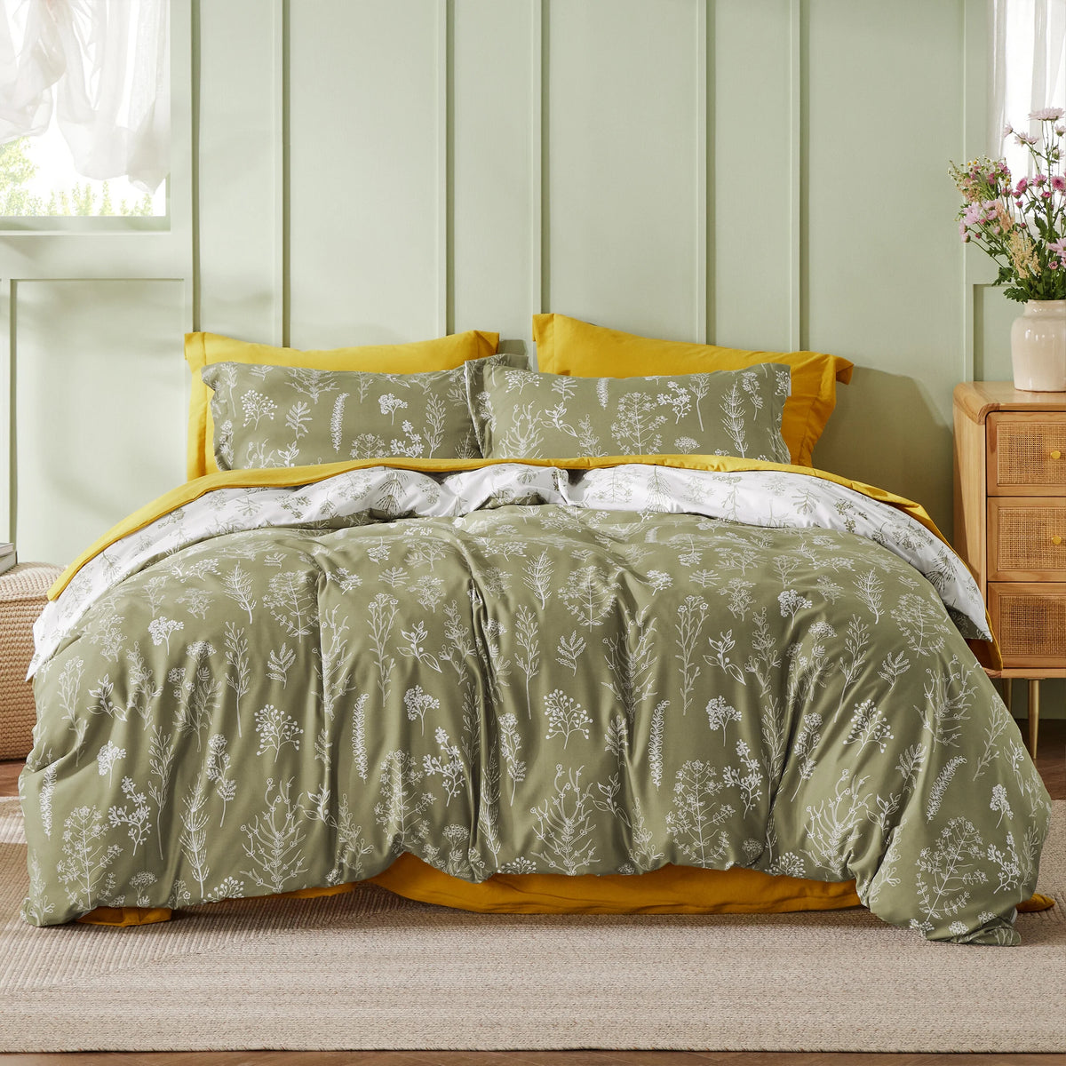Sage Green Floral Queen Size Comforter Set N171
