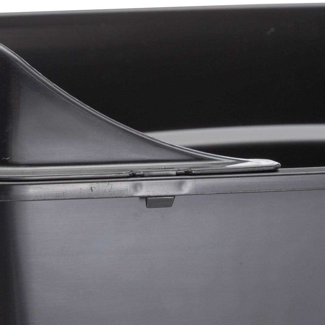 Litter Box with Litter Guard L700