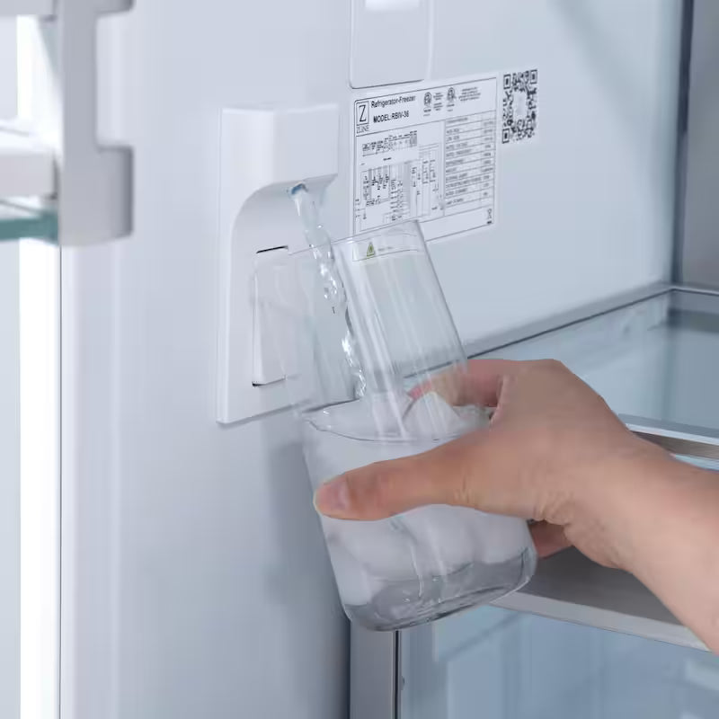 4-Door French Door Refrigerator with Ice and Water Dispenser Y1946