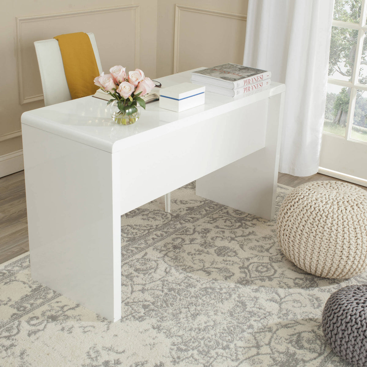 White Lacquer Writing Desk Z2079